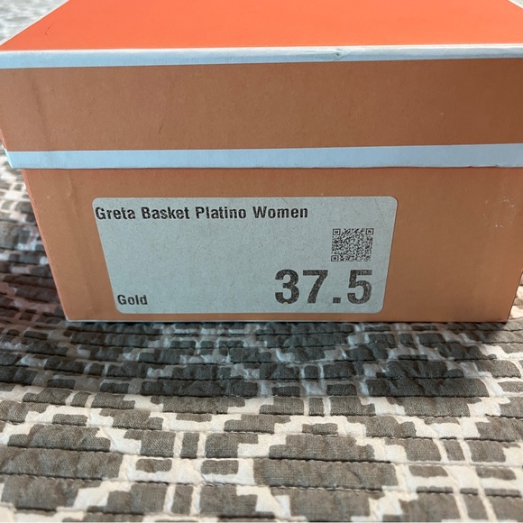 Women’s size 6.5 Greta gold platino - Picture 4 of 12